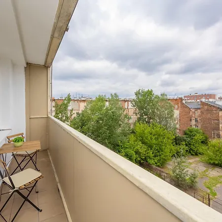 Cosy With Balcony Near Pge By Renters Warschau