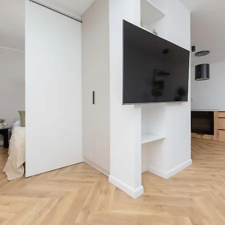 Apartment Cosy With Balcony Near Pge By Renters