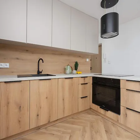 Cosy With Balcony Near Pge By Renters Warschau